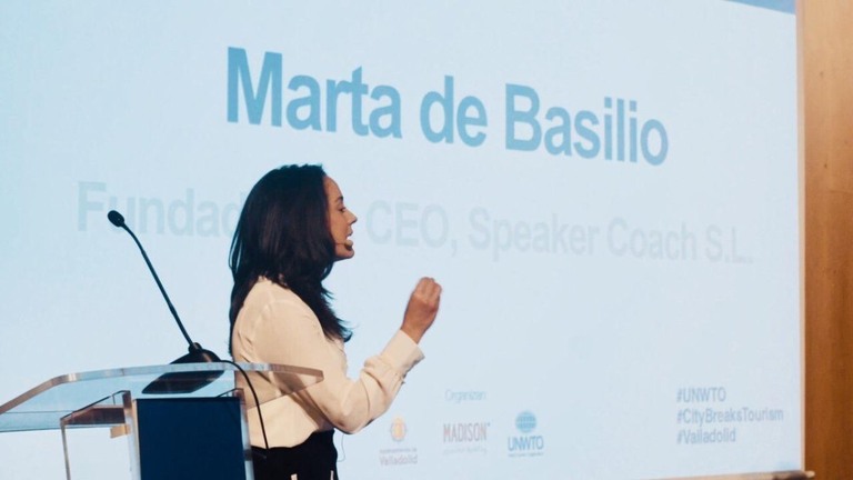 Conferenciante Marta de Basilio